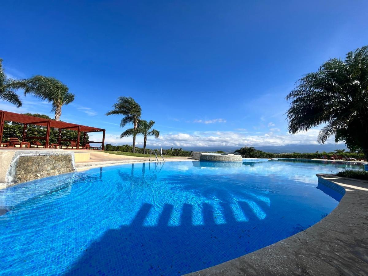 Cr Mariposa Rentals Comfortable Penthouse, Ac, Pool, Gym, Tennis Санта-Ана Екстер'єр фото